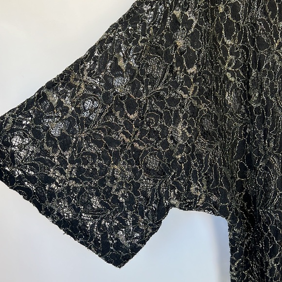 Forever 21 Medium Black/Gold Lacy Kimono - Picture 7 of 11